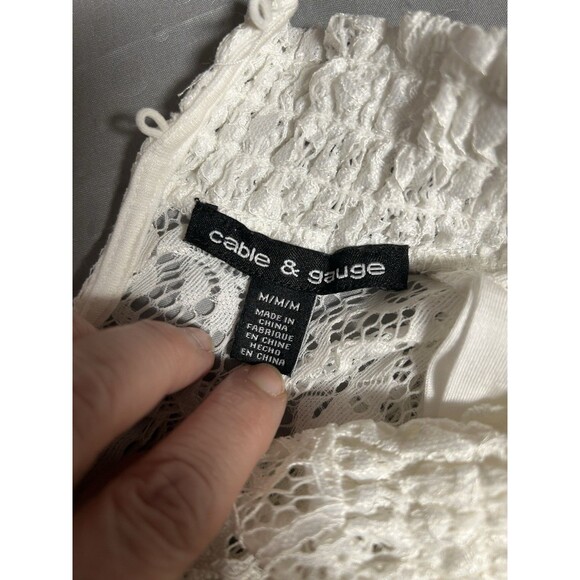 Cable & Gauge Lace Long Sleeve Keyhole Back High Neck Stretch Sz Med Romantic - Picture 7 of 13